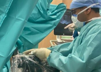 لأول مرة في سلطنةعُمان.. إجراء عملية لأخذ عينة من البروستات عبر العجان