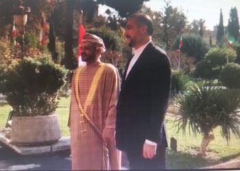 السيد وزير الخارجية يصل إلى طهران.. ما هدف الزيارة؟