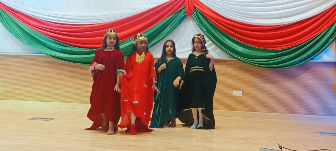 فريق أرزات الخيري ينظم احتفالية وطنية (أوبريت عُمان الخير )