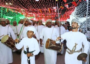 بالصور.. 23 ركنا وثقافيا يفعّل مهرجان صحار
