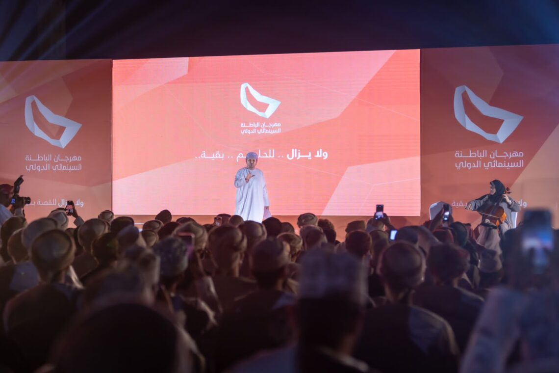 بالصور.. افتتاح مهرجان الباطنة السينمائي الدولي في صحار