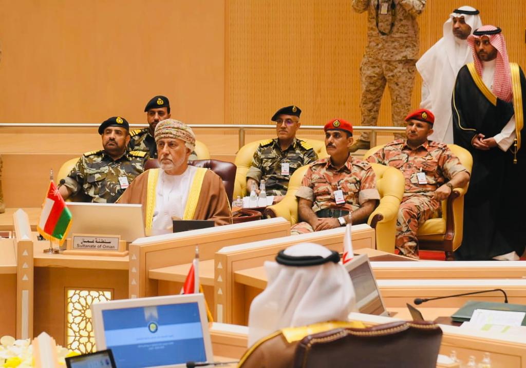 سمو السيد شهاب بن طارق يشارك في اجتماع مجلس الدفاع المشترك الخليجي