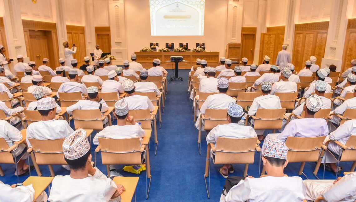 56 متسابقا يتنافسون في التصفيات النهائية لمسابقة السُّلطان قابوس للقرآن الكريم