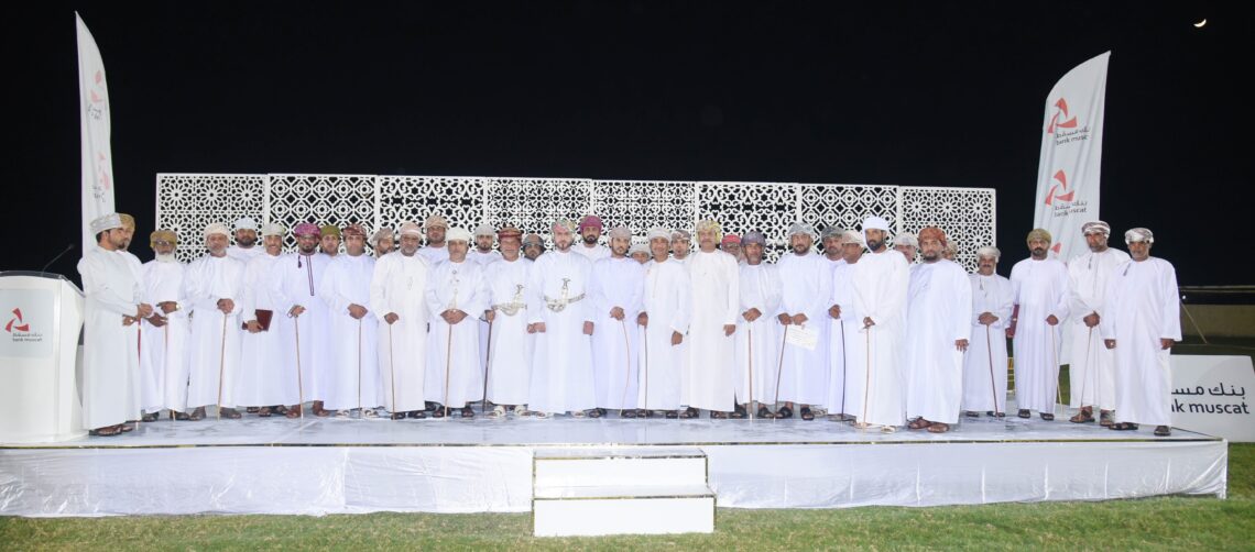 بنك مسقط يفتتح مشروع ملعب فريق الكفاح بولاية السويق ضمن برنامج “الملاعب الخضراء”