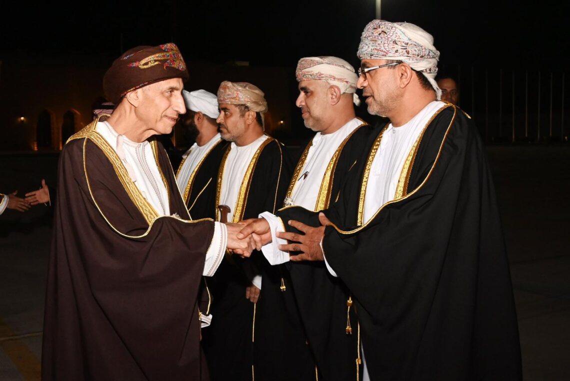 نيابة عن جلالة السلطان.. السيد فهد يتوجه للسعودية
