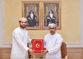 بالصور.. وزير الصحة يوقع برنامج تعاون لإجراء عمليات العيون لـ1000 مريض