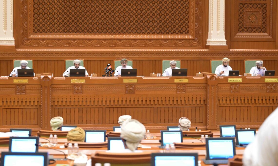 “الشورى” يقر مشروع قانون ويحيل ثلاثة إلى اللجان المختصة