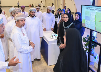 بالصور.. افتتاح المعرض المصاحب لقمة الهيدروجين الأخضر بمشاركة 30 شركة محلية ودولية