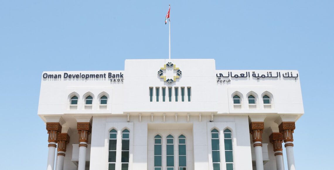 بنك التنمية العماني يعتمد أكثر من 10 ملايين ريال للمشاريع الزراعية المتضررة من “شاهين”