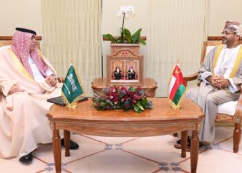 السيد وزير الخارجية يستقبل مسؤولا سعوديا