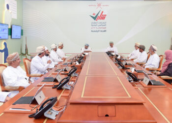 وزير الداخلية يتابع سير العملية الانتخابية