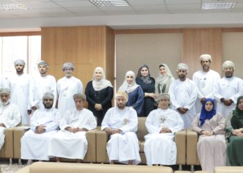 تشكيل فريق عمل بين “اللجنة العمانية لحقوق الإنسان” و “اتحاد العمال”