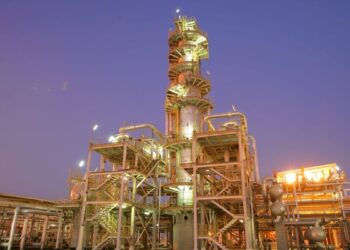 ارتفاع صادرات وإنتاج وقود السيارات