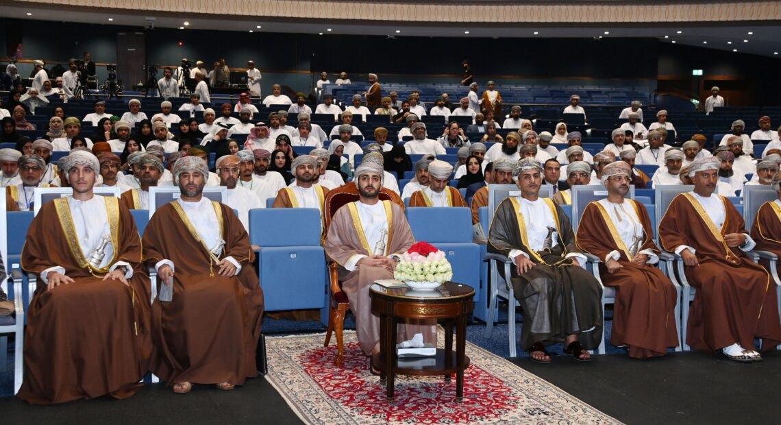 بالصور.. سمو السيد ذي يزن يرعى أعمال مؤتمر عمان للاستدامة البيئية