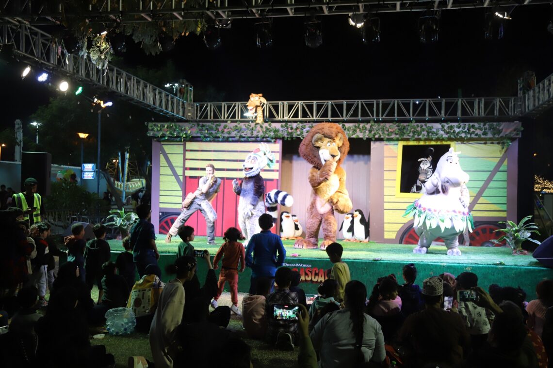 استمرار فعاليات “ليالي مسقط” وسط إقبال كبير من الزائرين