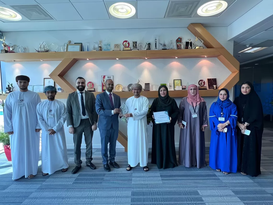 بنك مسقط يفوز بجائزتين دوليتين تؤكد تميزه وريادته في مجال تحويل الأموال بالدولار الأمريكي 