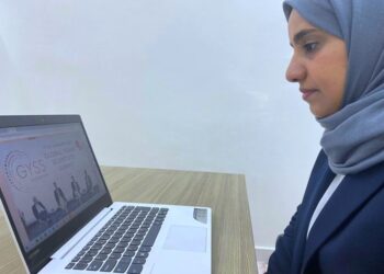 جامعة التقنية والعلوم التطبيقية بصحار تشارك في القمة العالمية للشباب بسنغافورة