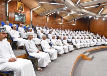 التحاق دفعة جديدة من المواطنين بشرطة عمان السلطانية