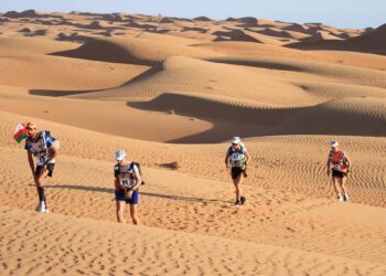 مشاركة 500 متسابق من 40 دولة في  “ماراثون عمان الصحراوي”.. 21 يناير