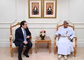 الأمين العام بوزارة الدفاع يستقبل مسؤولًا أمريكيًّا