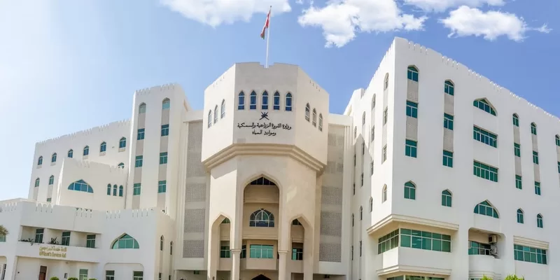 حظر استيراد الطيور الحية ومشتقاتها من بعض الدول