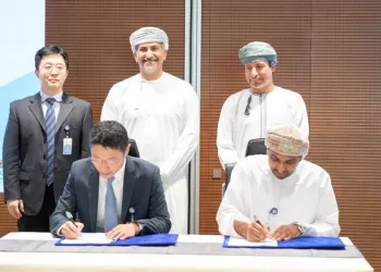 توقيع اتفاقية البنود الملزمة لتوريد مليون طن متري سنويًّا من الغاز الطبيعي المسال إلى الصين