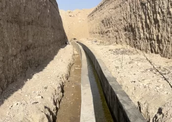 مواصلة أعمال مشروع تطوير النظم المزرعية بفلجي البريمي وصعراء
