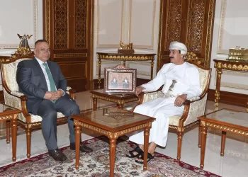 وزير المكتب السُّلطاني يستقبل السفير العراقي