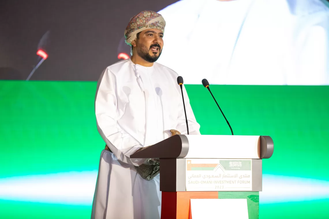 سلطنة عمان والسعودية توقعان اتفاقيات ومذكرات تفاهم استثمارية