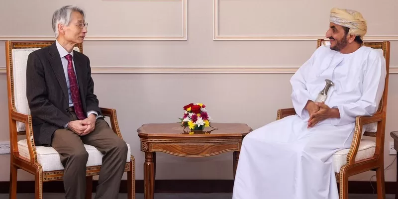 “الحارثي” يبحث جهود حل الأزمة اليمنية مع مسؤول ياباني