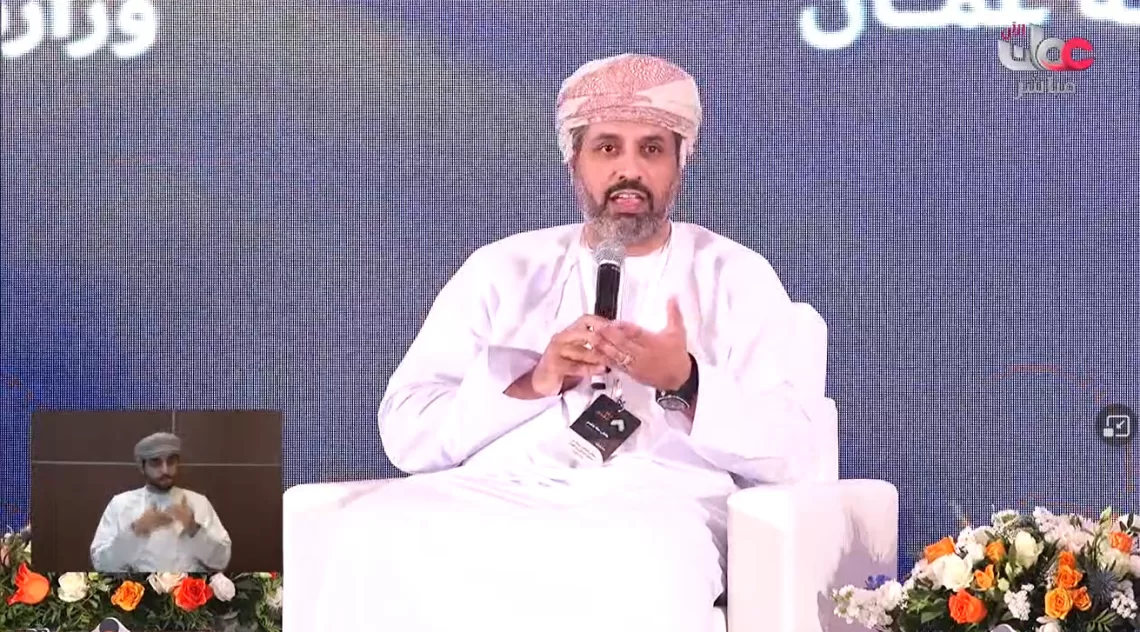 وزير العمل يتحدث عن إطلاق منصات إلكترونية ضمن جهود “توطين الوظائف”