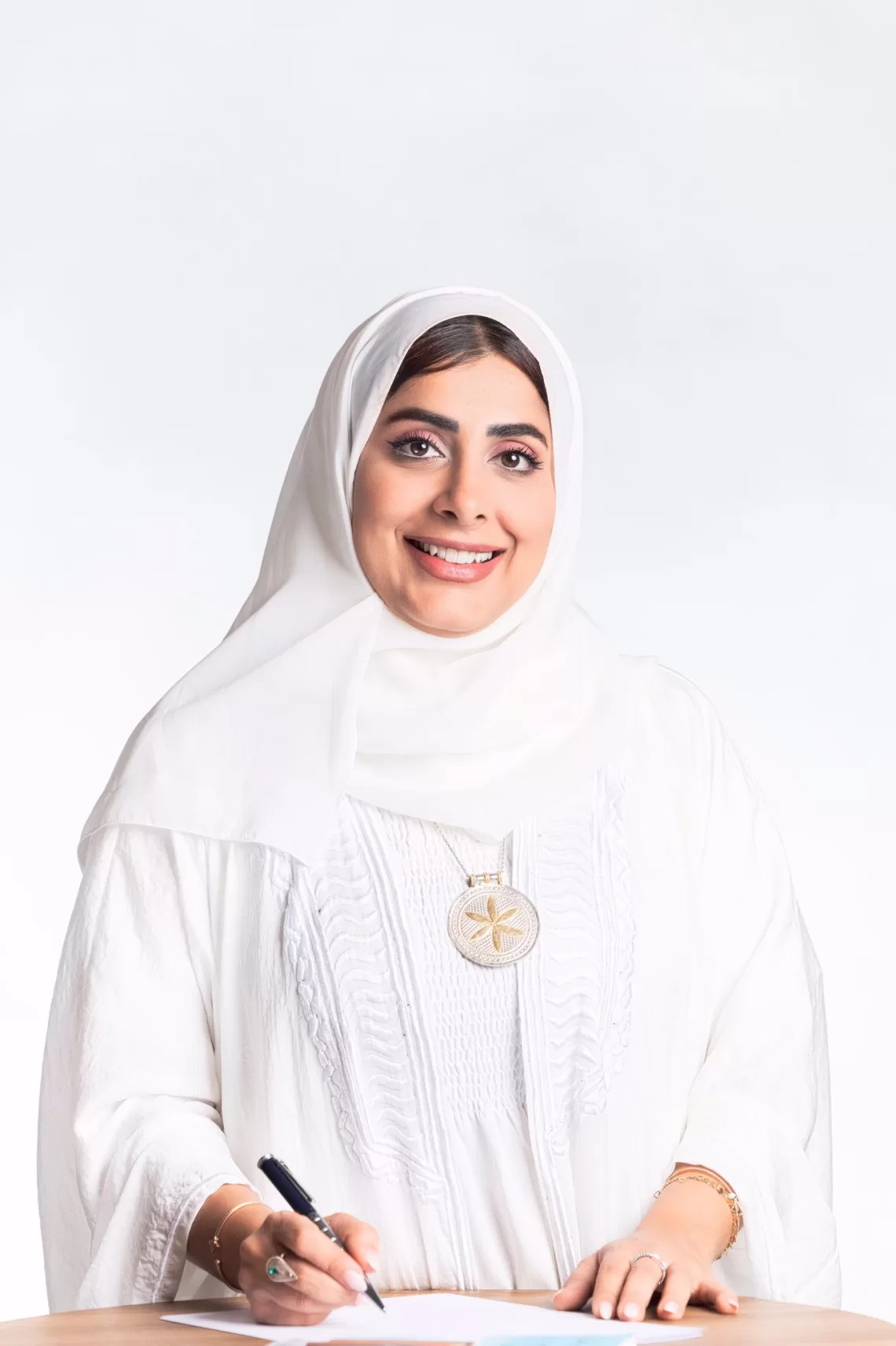 عائشة السيفية أميرة الشعراء