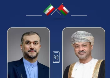 لشكر سلطنة عمان.. السيد بدر البوسعيدي يتلقى اتصالا من وزير الخارجية الإيراني