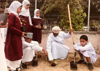 “مركز البيئة” ينفذ برنامجا بيئيا متنوعا في الخابورة
