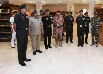 وفد عسكري هندي يزور كلية القيادة والأركان المشتركة