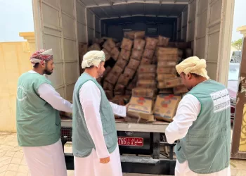 ضبط مؤسسة تجارية تنتهك الحقوق الإنسانية بحق جمعيات الأيتام في صلالة