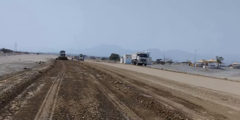 بدء العمل في مشروع وصلة طريق الباطنة السريع بـ”شناص”