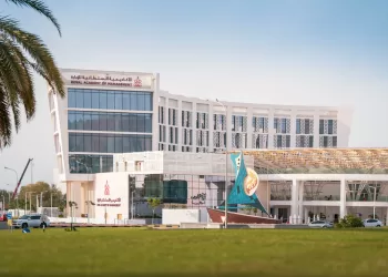 الأكاديمية السُّلطانية للإدارة.. منارةٌ رائدةٌ لتطوير القيادات والكفاءات الوطنية الواعدة