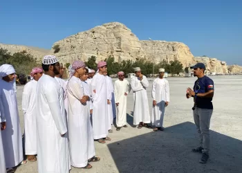 مشاركات متميزة للكفاءات العمانية في ملتقى مسندم الدولي للنحت