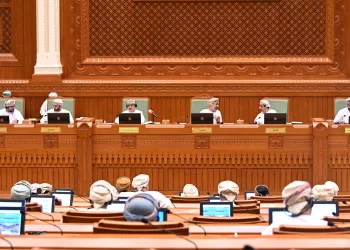 منها إخفاقات “الطيران العماني”.. “الشورى” يناقش هذه الملفات مع وزير “النقل والاتصالات وتقنية المعلومات”
