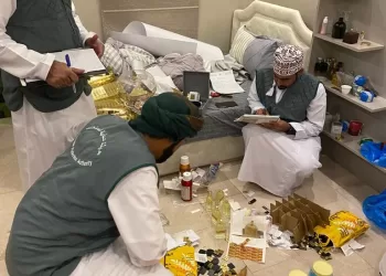 ضبط شركة عطور بشمال الباطنة تقوم بالتصنيع في بيئة غير مناسبة