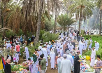 سلطنة عمان تحتفل غدا بأول أيام عيد الفطر السعيد