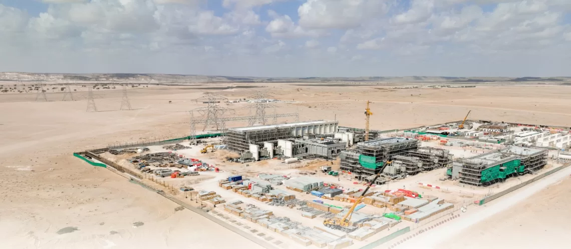 إنجاز 93% من المرحلة الأولى لمشروع ربط شبكة الكهرباء بين شمال وجنوب سلطنة عمان