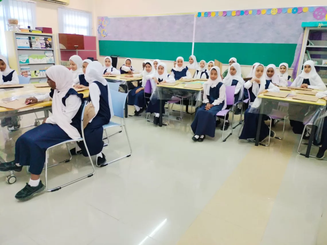 “مركز البيئة” بالسويق ينظم محاضرة توعوية لطالبات المدارس