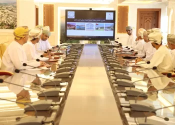 مناقشة ضم ولايات عُمانية للشبكة العالمية لمدن التعلم “اليونسكو”
