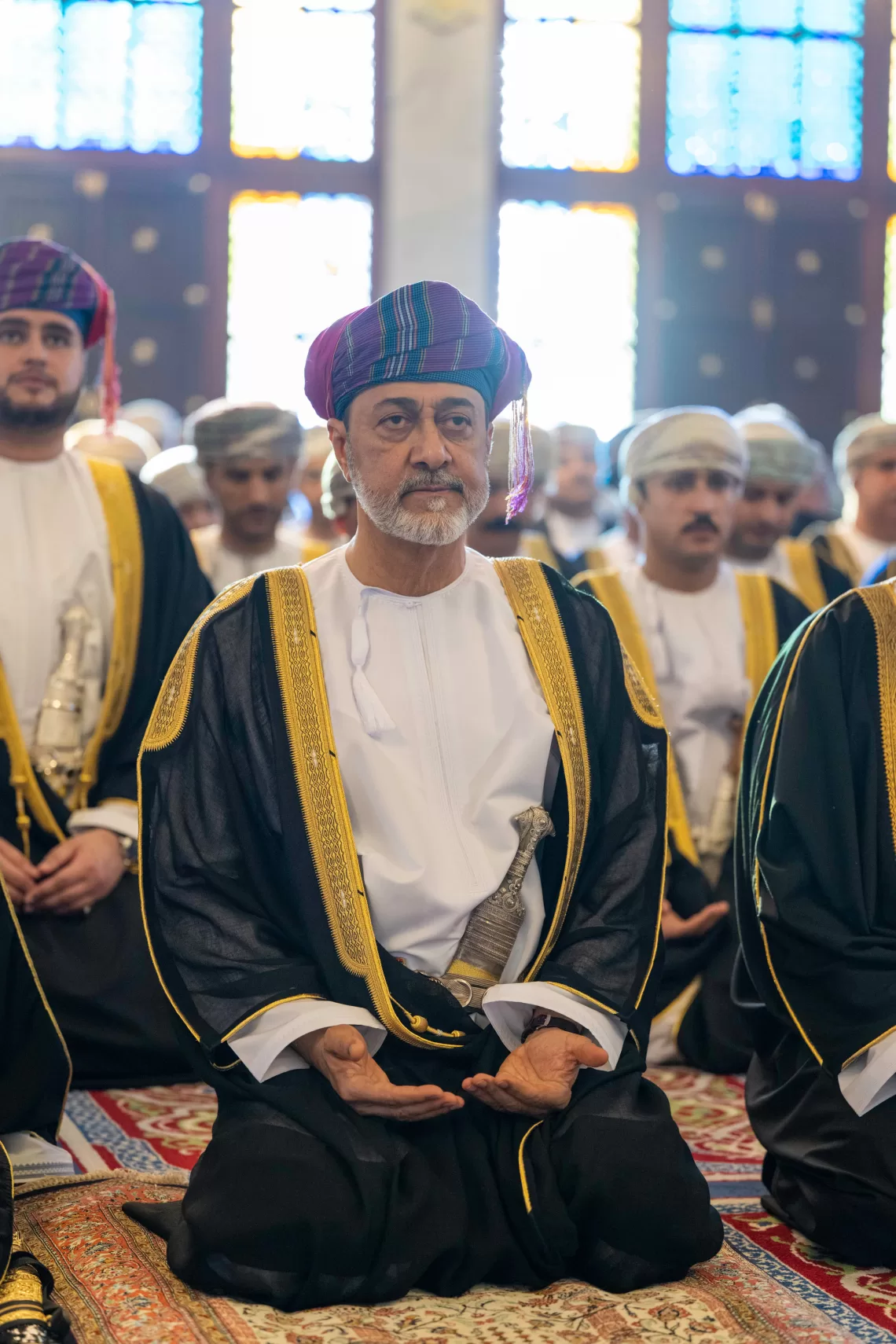 جلالة السلطان يؤدي صلاة العيد في مسجد الخور بمسقط
