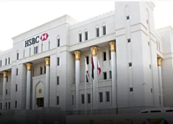 توقيع اتفاقية اندماج ملزمة بين بنك صحار الدولي و”اتش اس بي سي عمان”