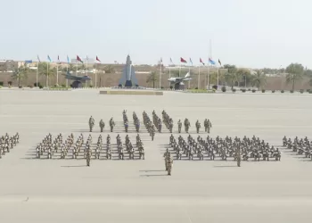 سلاح الجو السلطاني يحتفل بتخريج دفعة من الجنود والمجندات المستجدين