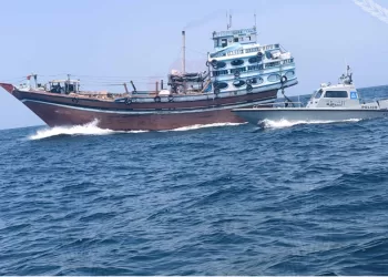 ضبط 16 آسيويا بتهمة نقل مواشٍ مهربة