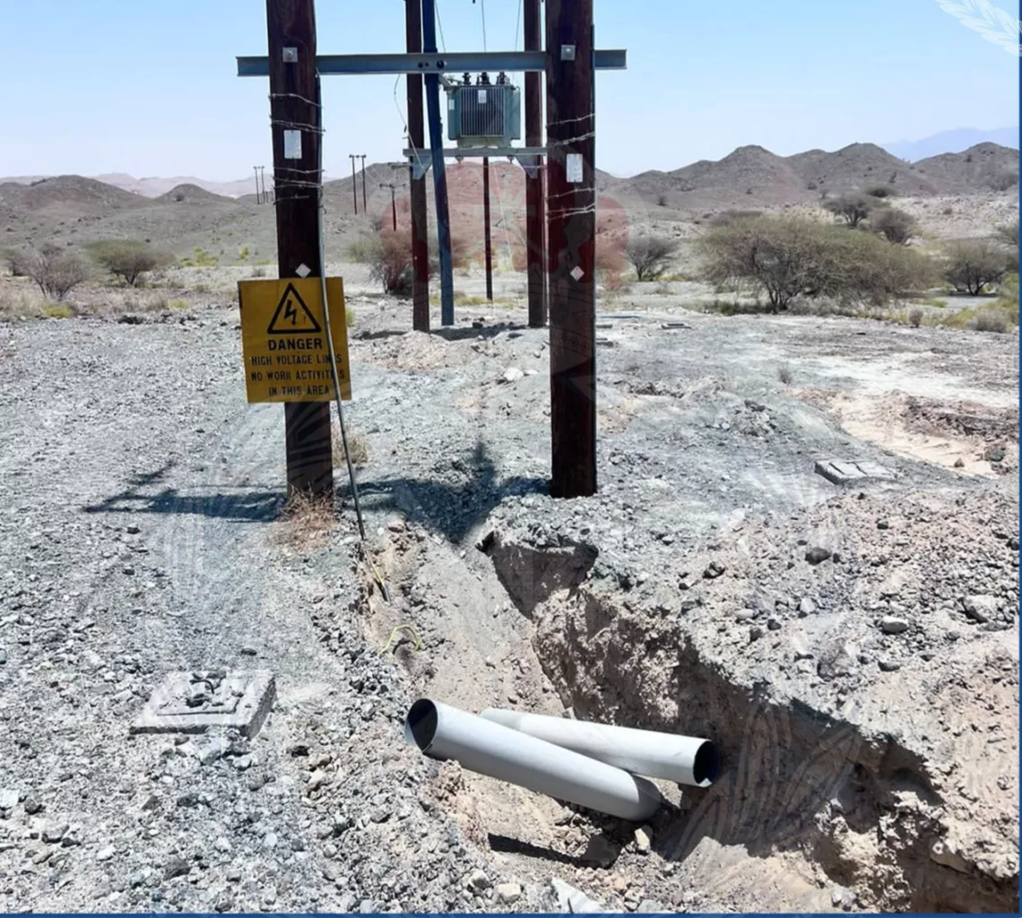 القبض على 11 شخصا بتهمة قطع وسرقة الكابلات الكهربائية في مسقط